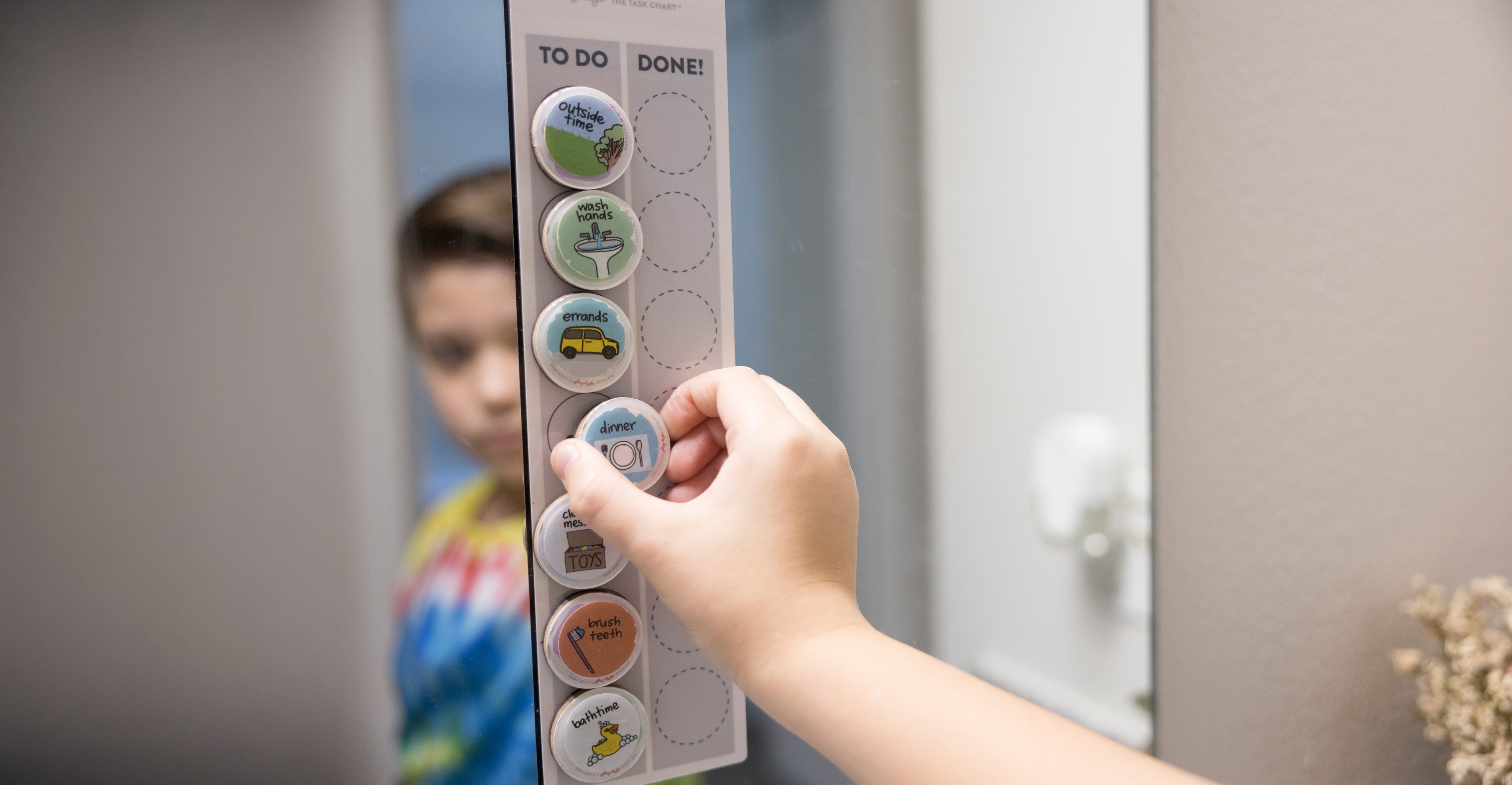 kids-routines-charlie-mirror-routine-horitzontal-wide.jpg